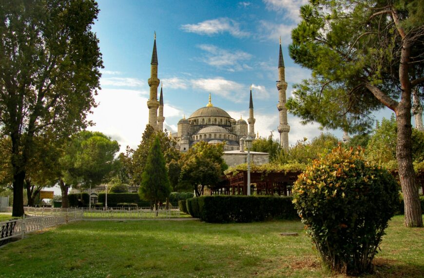 brown and white concrete building